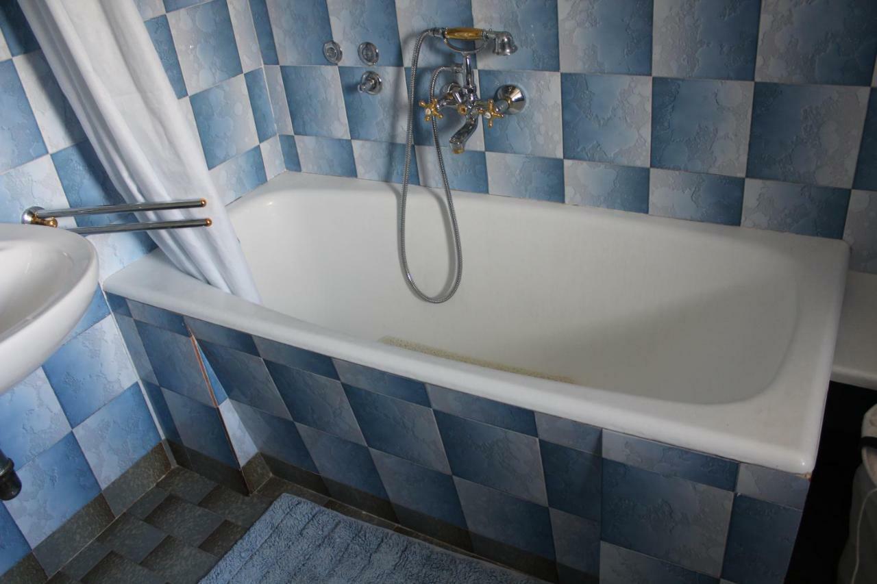 Zirovnica R&G Apartment מראה חיצוני תמונה